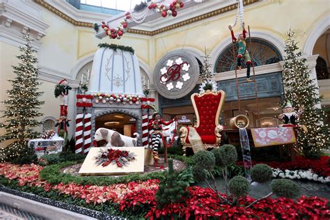 bellagio las vegas christmas display.